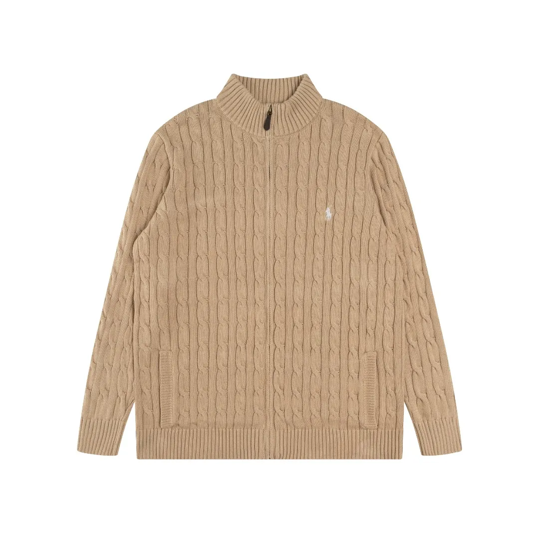 P260 #R98 RALPH LAUREN Ralph Lauren nine-color classic small label embroidery logo full zipper knitted cable cardigan sweater, high-density LOGO embroidery on the chest, original customization of tag accessories. Made of pure cotton yarn, pure cotton is skin-friendly and comfortable, small label war horse embroidered twist zipper cardigan sweater 🐎 high quality, follow the blogger to learn how to wear it! Let’s buy a Ralph Lauren cable sweater. It’s a super hard-to-find series after it became popular. It’s hard to find one on the official website. It’s simple and practical to wear, with a lazy and loose feel. The thickened fabric has more texture, feels soft and delicate, and has a loose fit. Whether worn alone or layered, you can wear different styles of fashion with just one piece!   Size：XS S M L